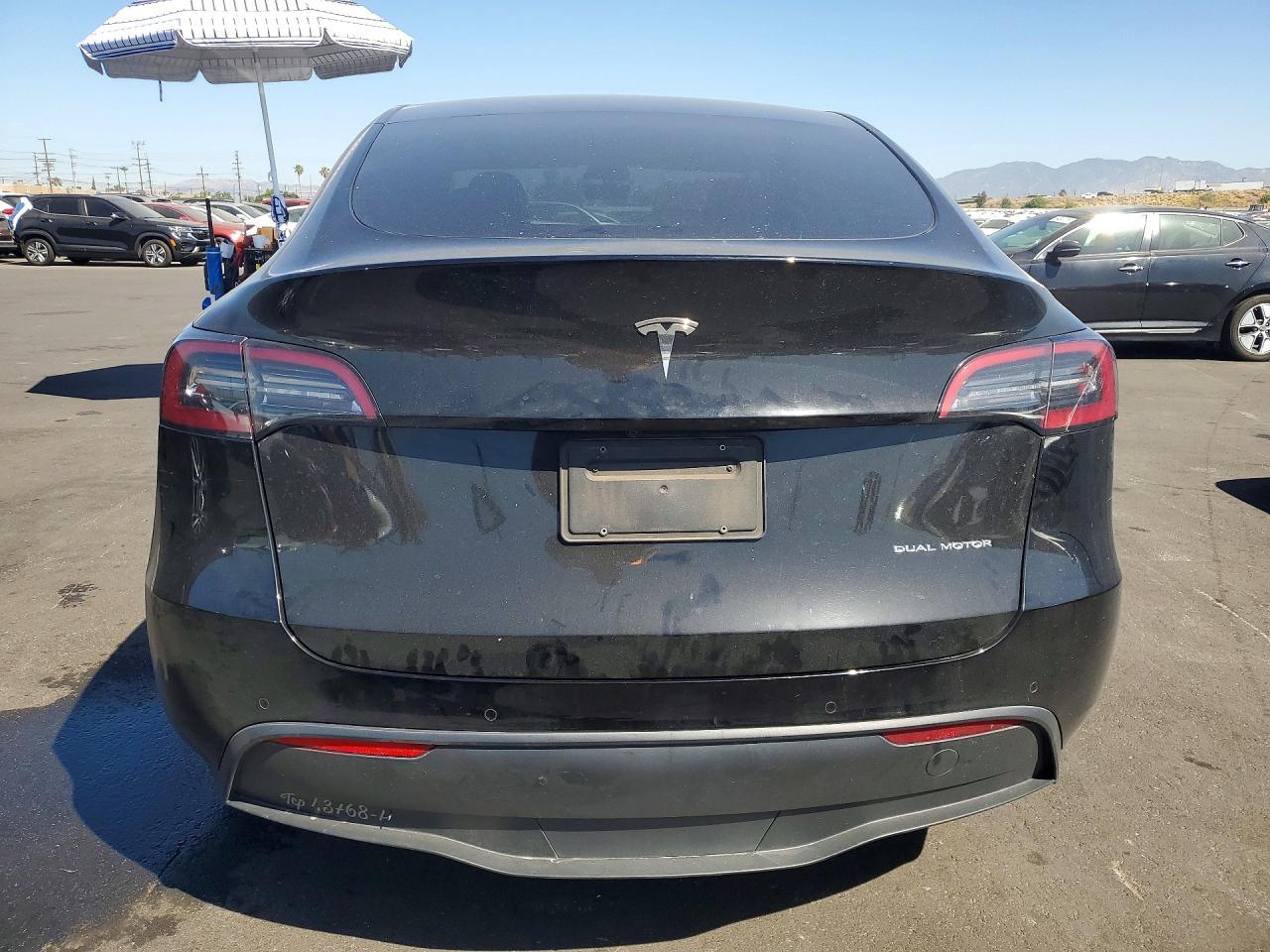 2022 Tesla Model Y - Image 6