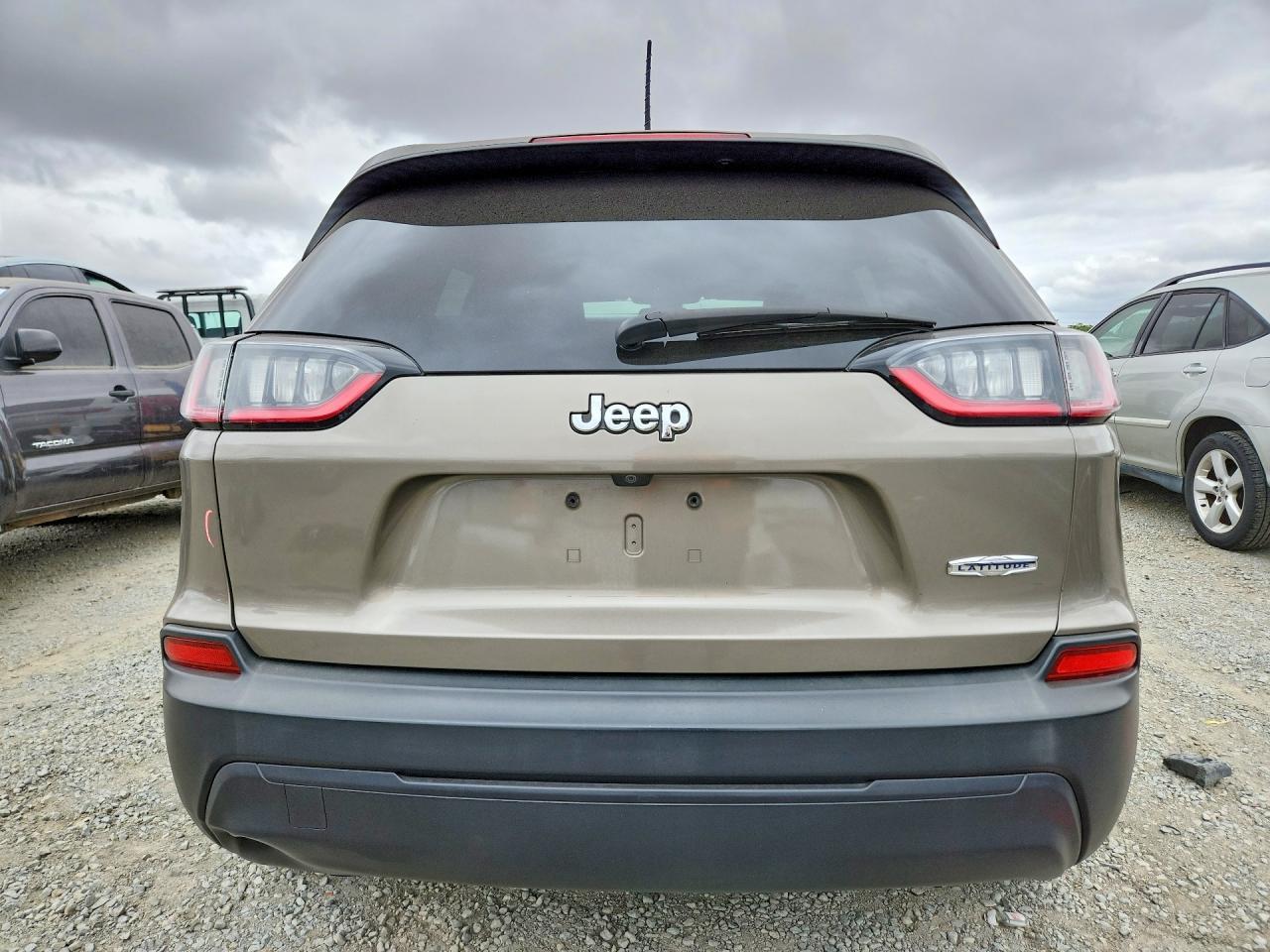 2019 Jeep Cherokee Latitude Plus - Image 6