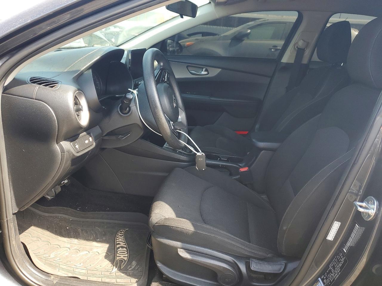 2021 Kia Forte Lxs - Image 7