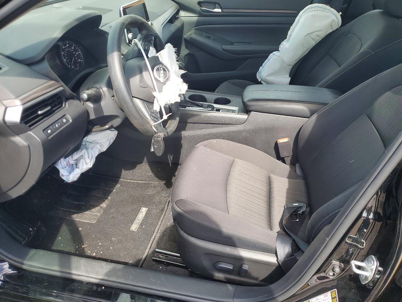 2025 Nissan Altima Sv - Image 7