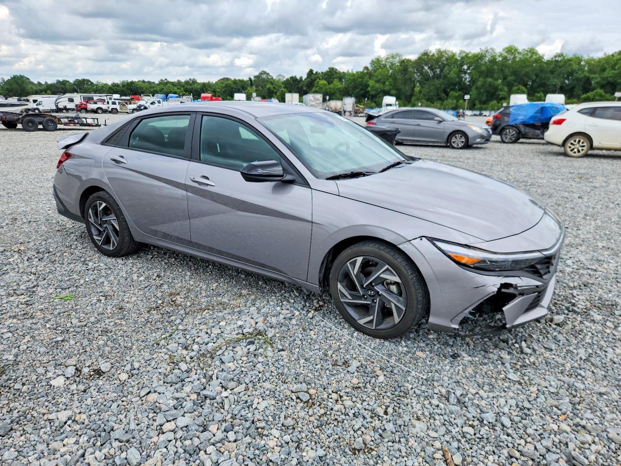 2025 Hyundai Elantra Sel Sport - Фото 4