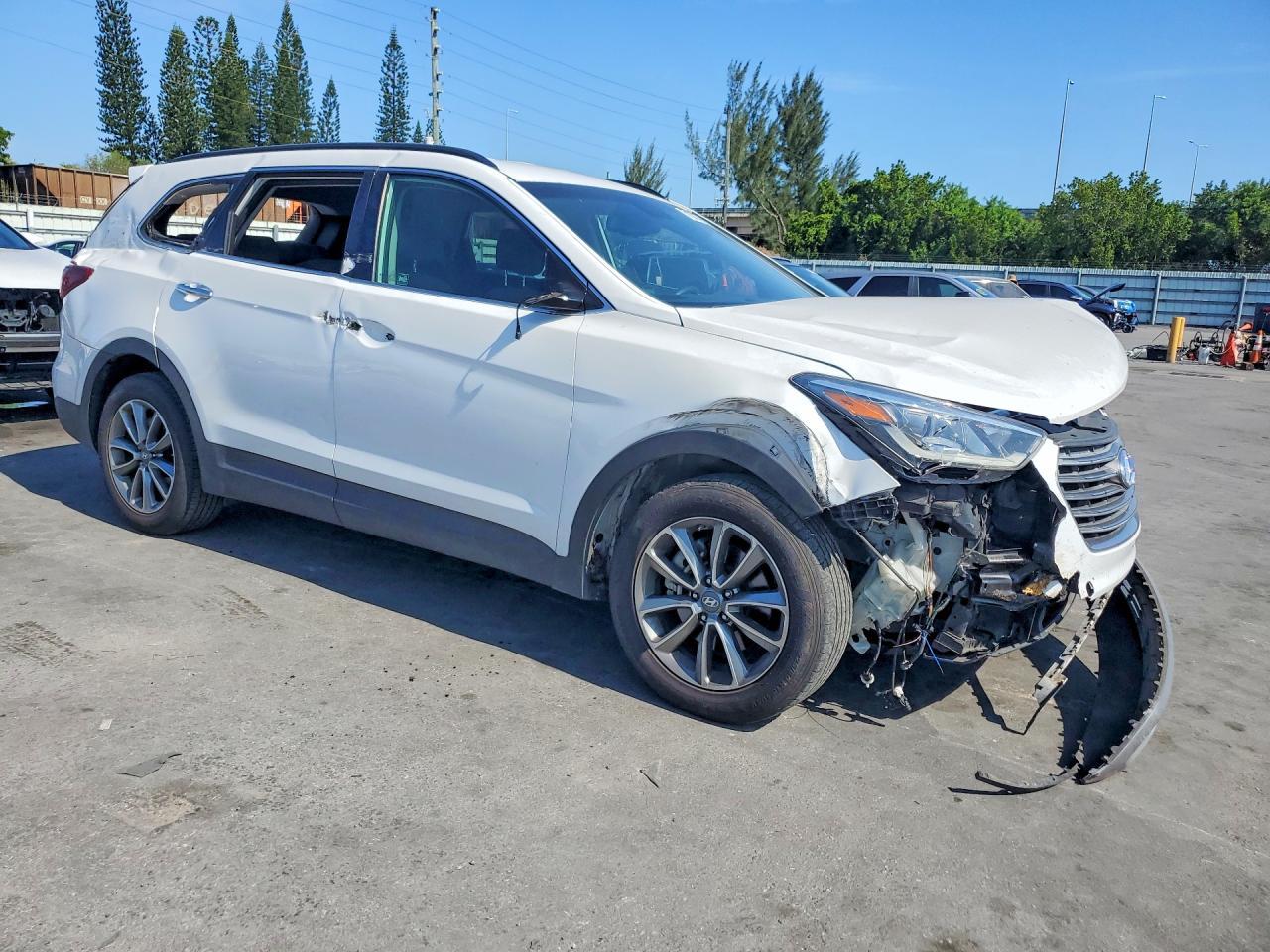 2018 Hyundai Santa Fe Se - Фото 4