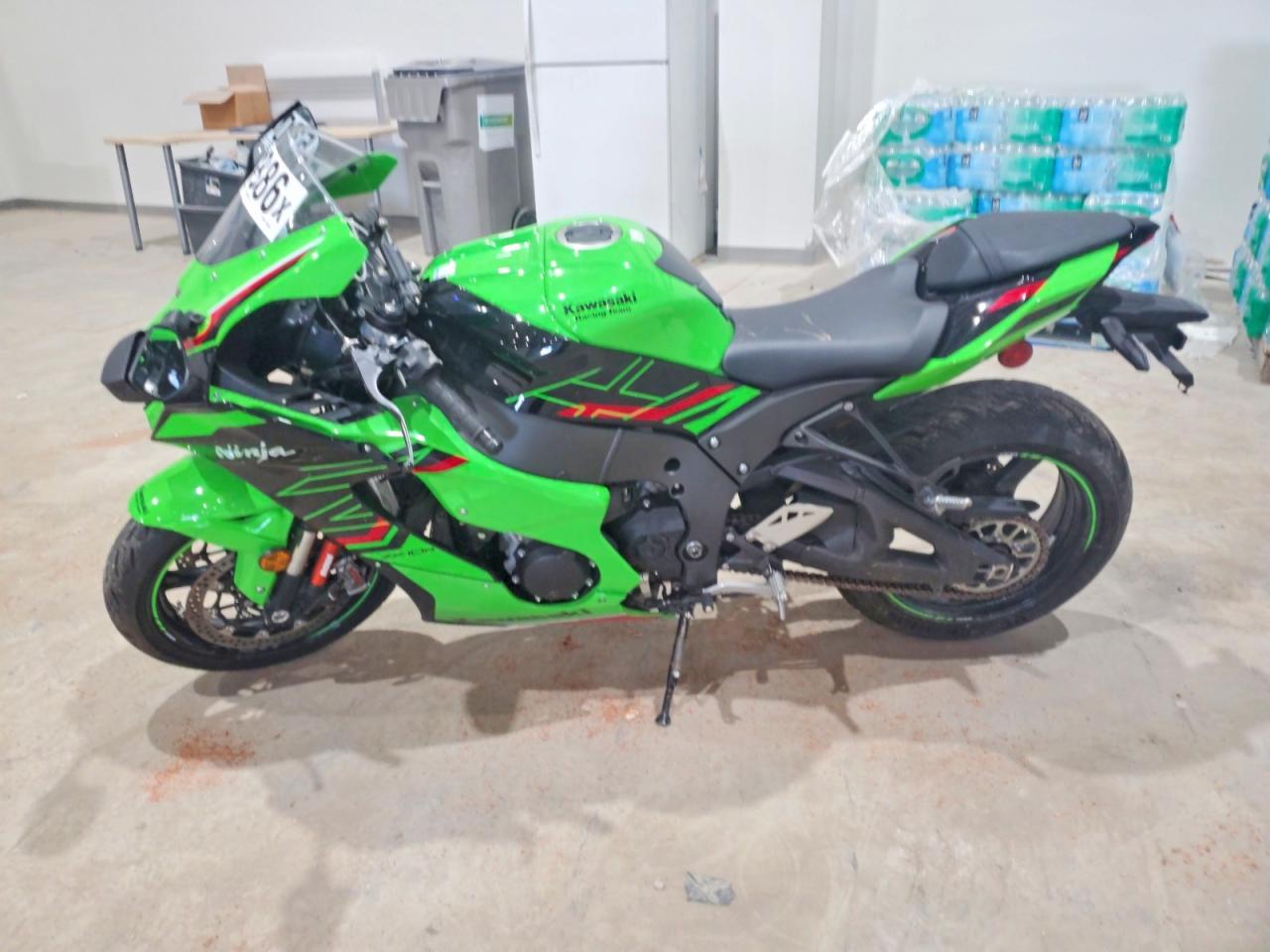 2024 Kawasaki Zx1002 L - Image 3