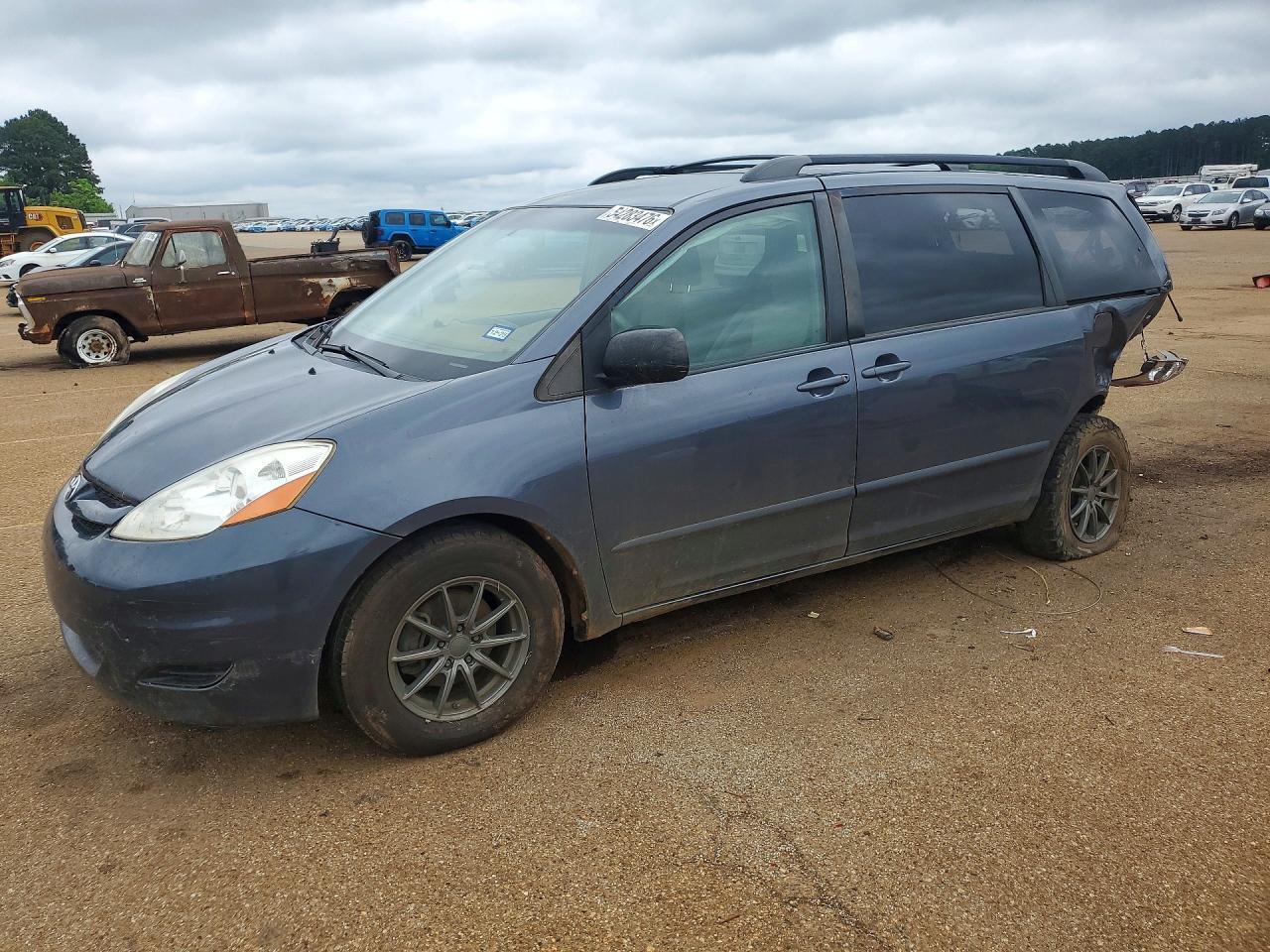 2009 Toyota Sienna Le 7-Passenger