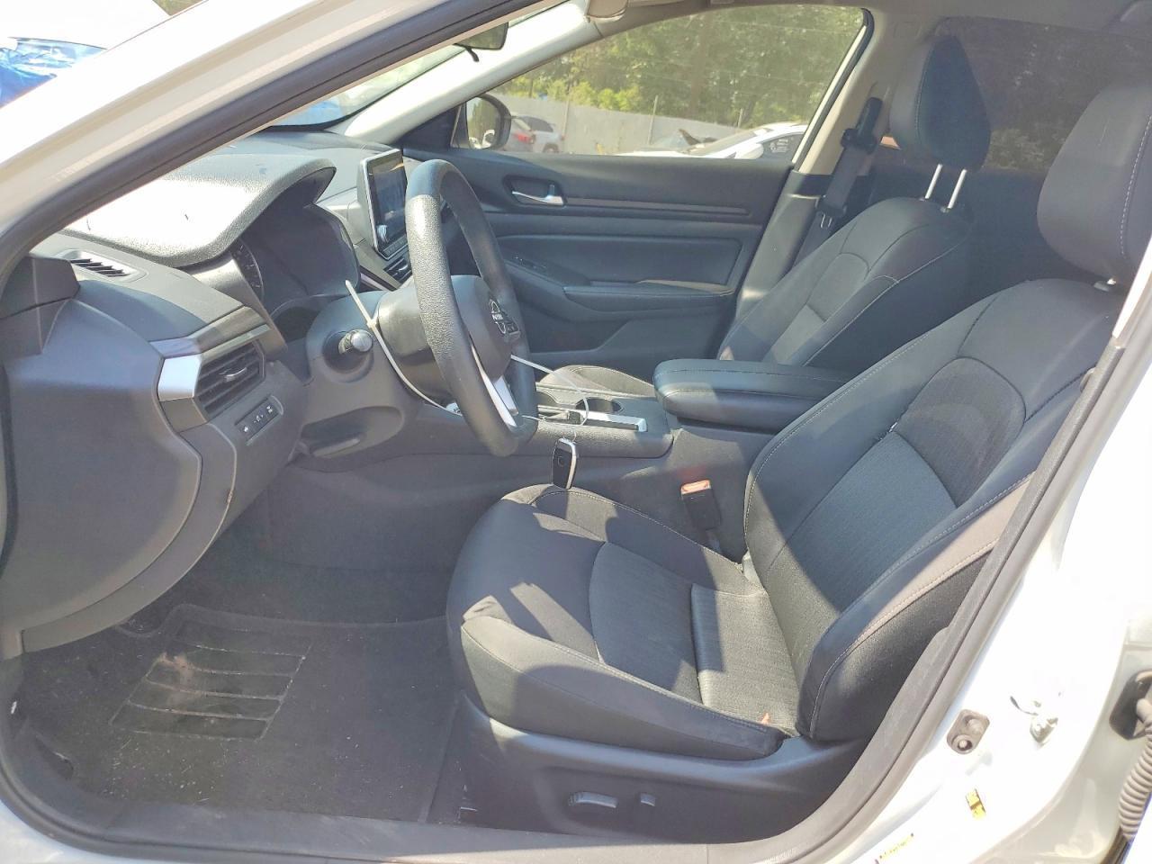 2025 Nissan Altima Sv - Image 7