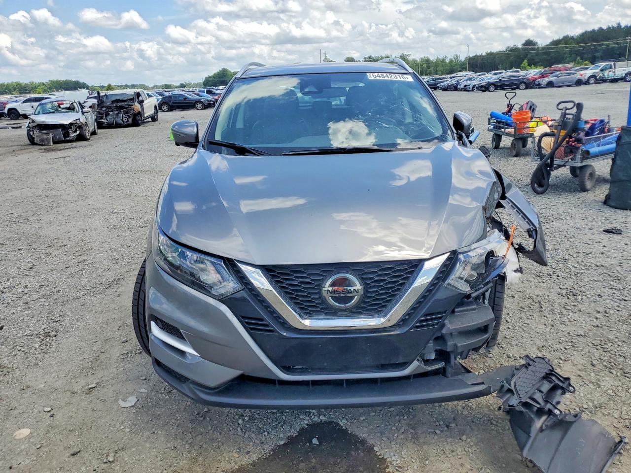 2022 Nissan Rogue Sport Sl - Image 5
