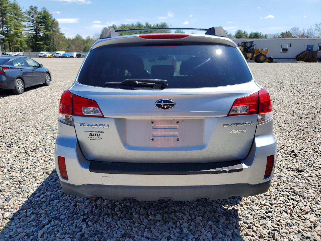 2013 Subaru Outback - Фото 6