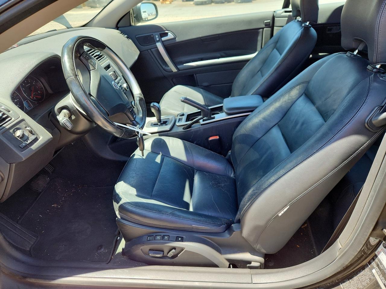 2010 Volvo C70 - Image 7