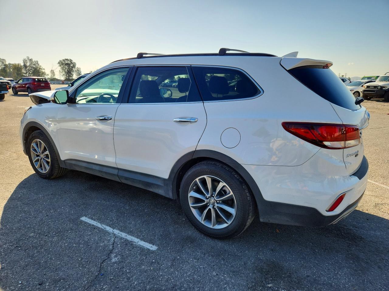 2019 Hyundai Santa Fe Xl Se - Image 2