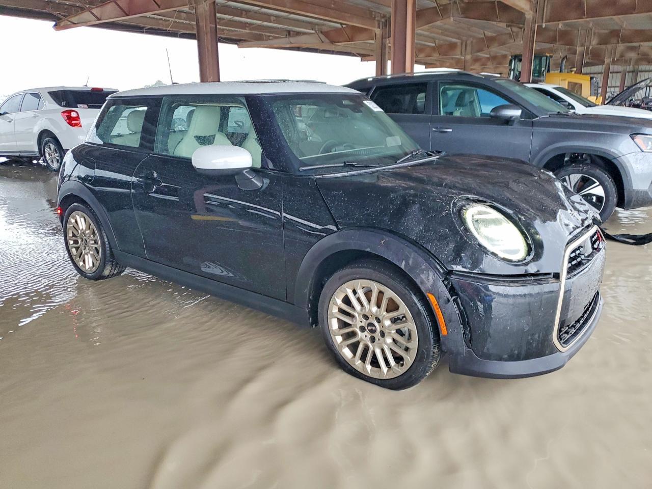 2025 Mini Cooper S - Фото 4