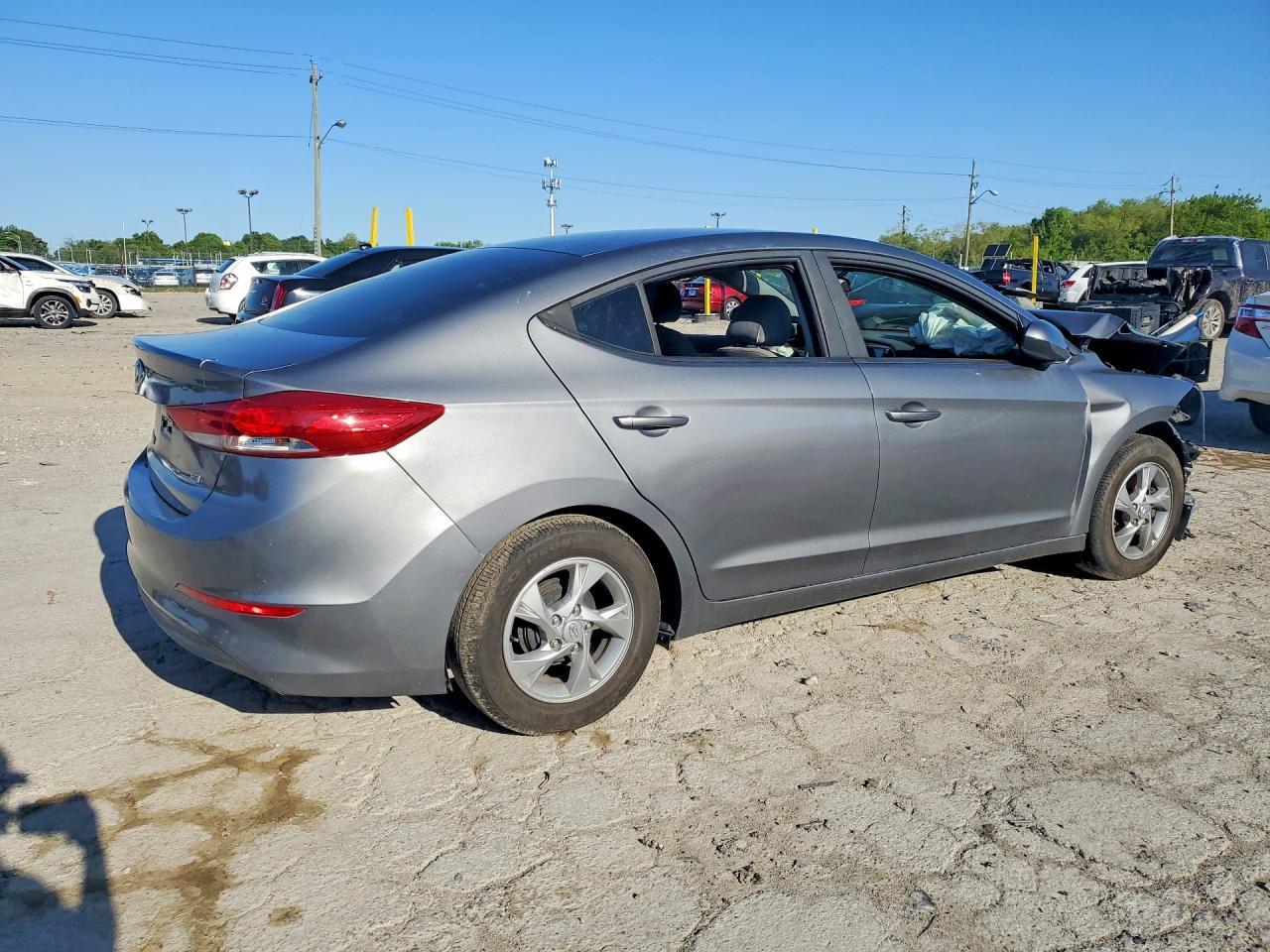 2018 Hyundai Elantra Se - Image 3