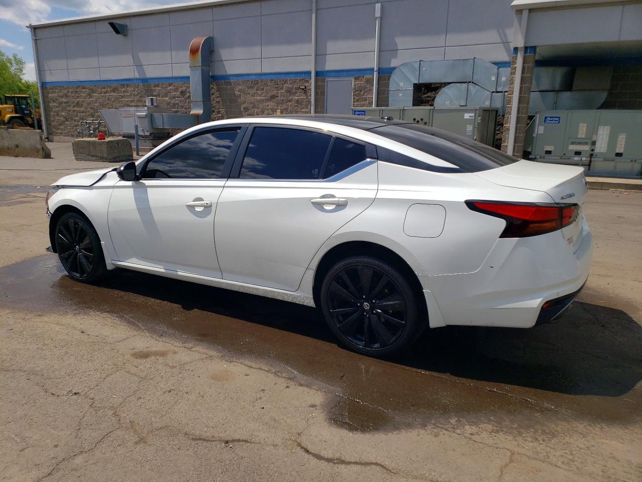 2020 Nissan Altima Sr - Фото 2