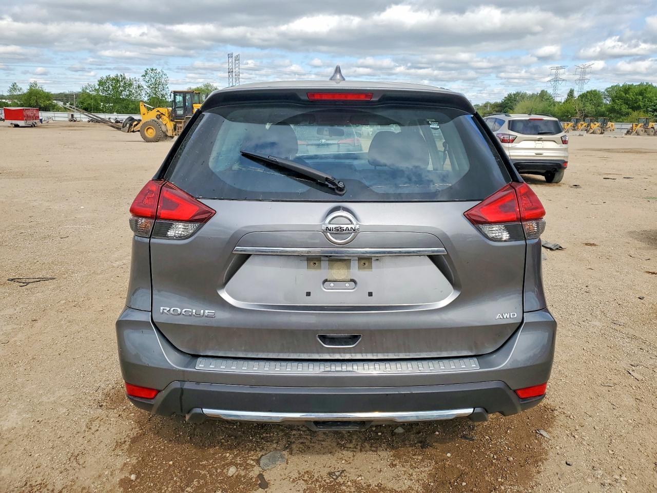 2018 Nissan Rogue S - Фото 6