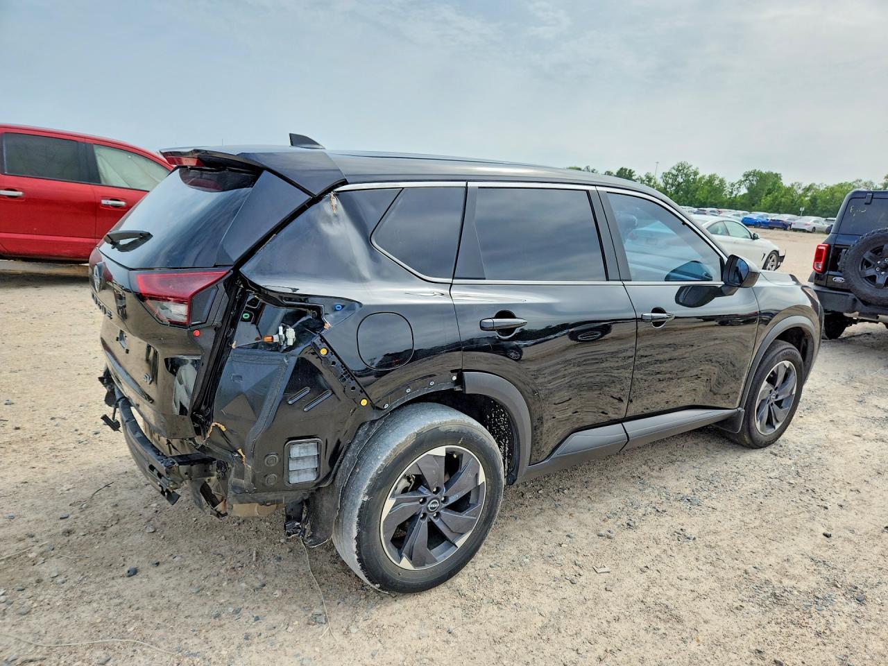 2024 Nissan Rogue Sv - Фото 3
