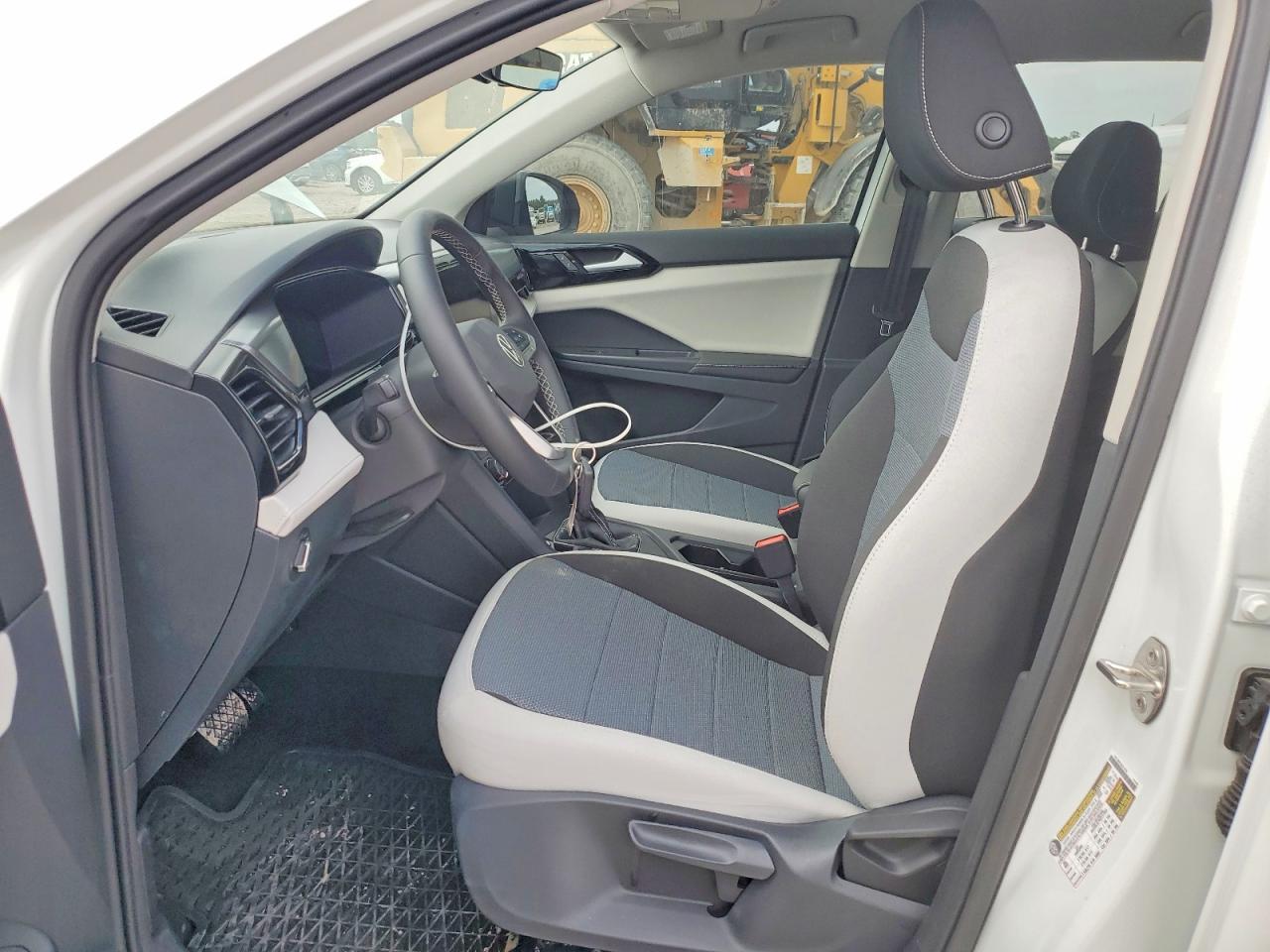 2025 Volkswagen Taos S - Фото 7
