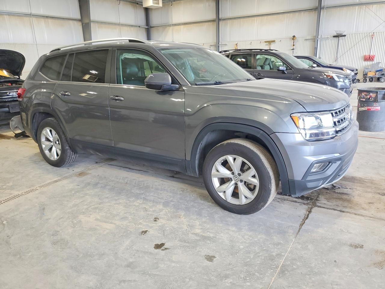 2018 Volkswagen Atlas Se - Image 4