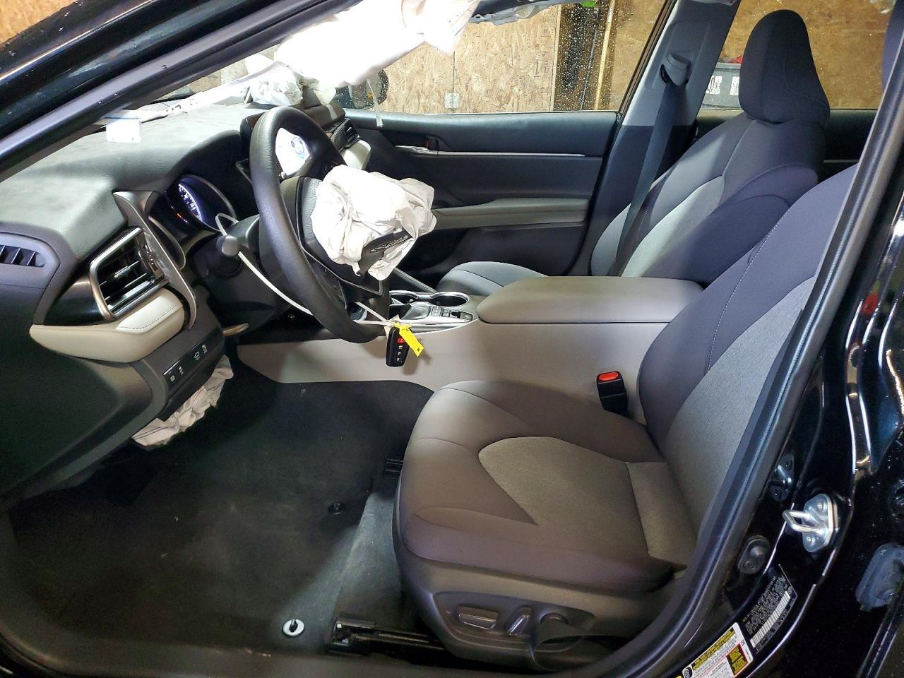 2021 Toyota Camry - Фото 7