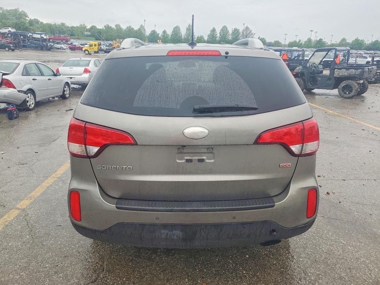 2015 Kia Sorento - Image 6