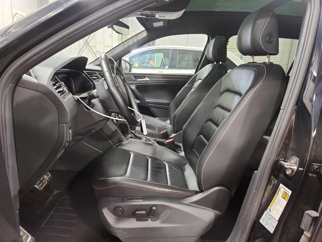 2021 Volkswagen Tiguan Sel Premium R-Line - Фото 7