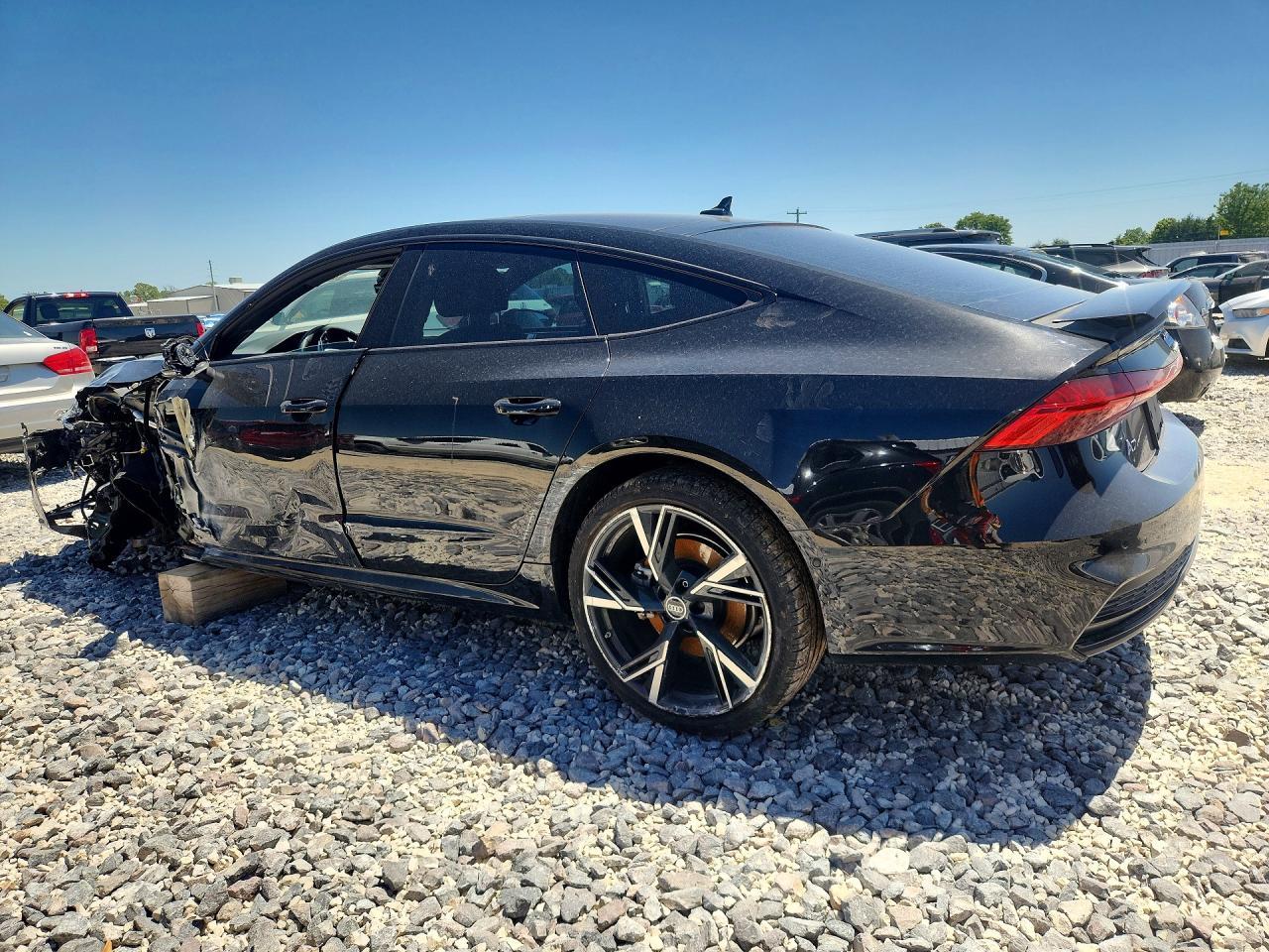 2025 Audi A7 Prestige S-Line - Фото 2