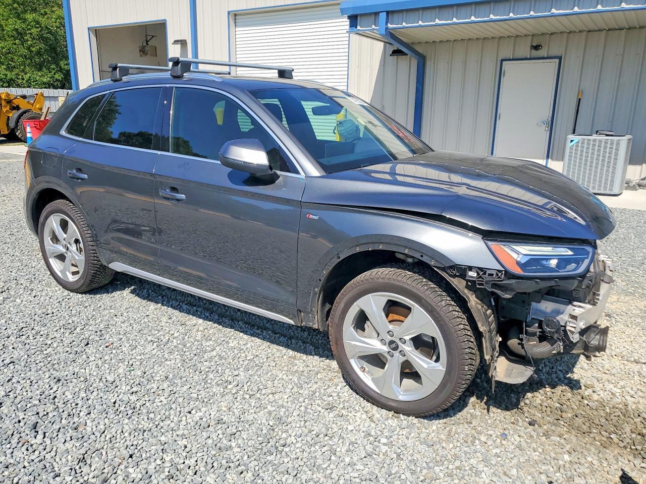 2022 Audi Q5 Premium Plus 45 - Image 4