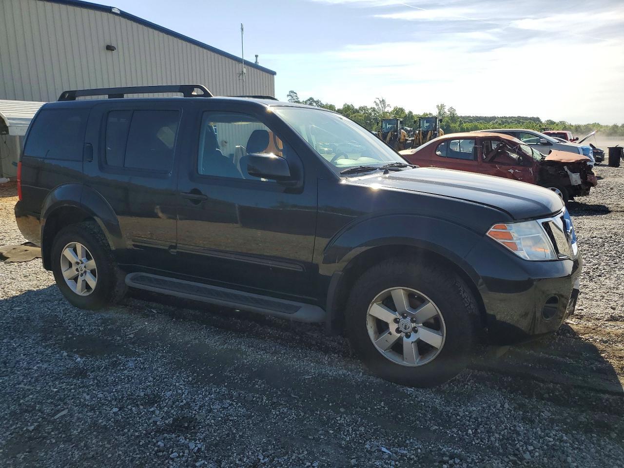 2012 Nissan Pathfinder S - Image 4