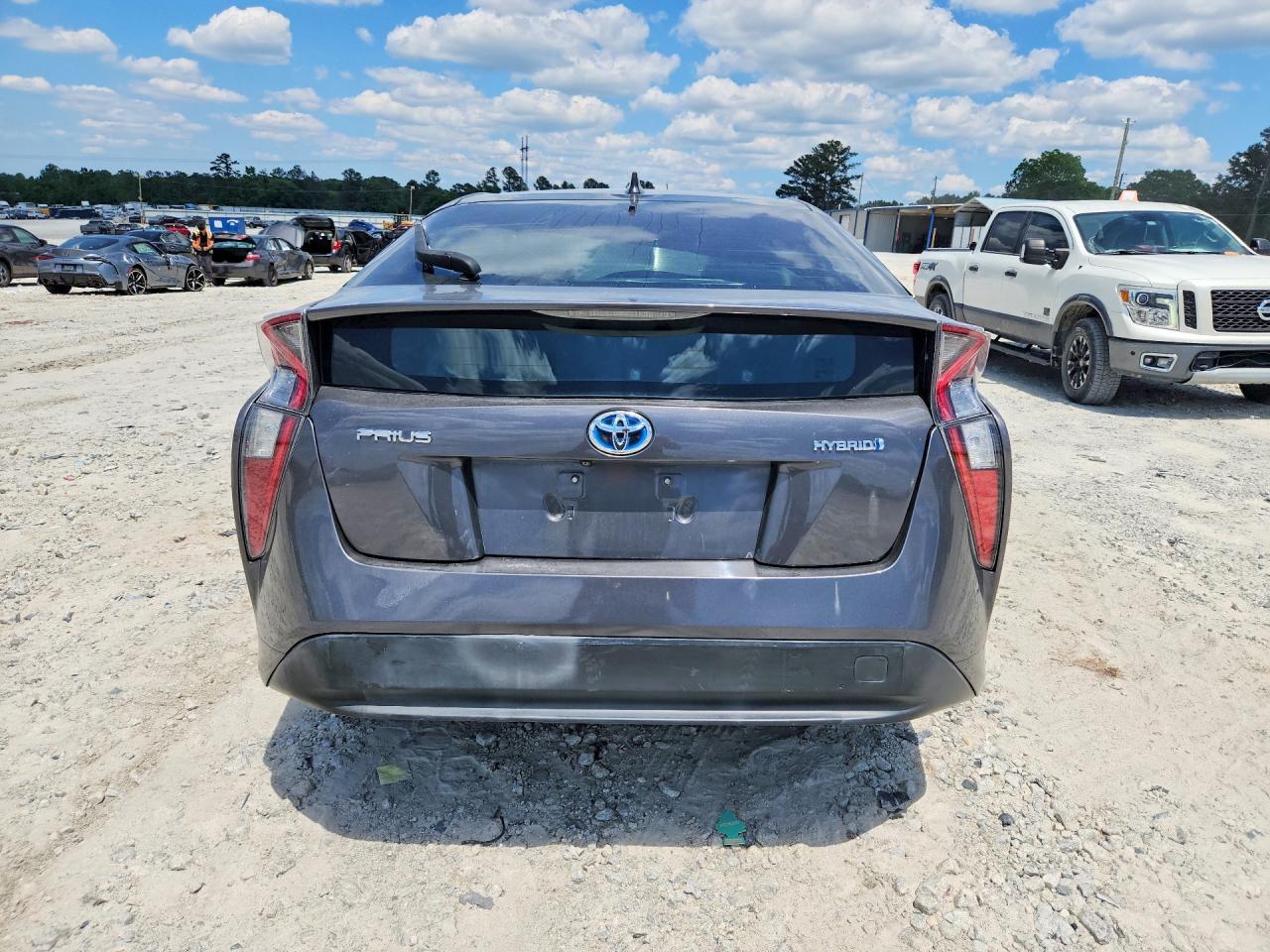 2017 Toyota Prius One - Фото 6
