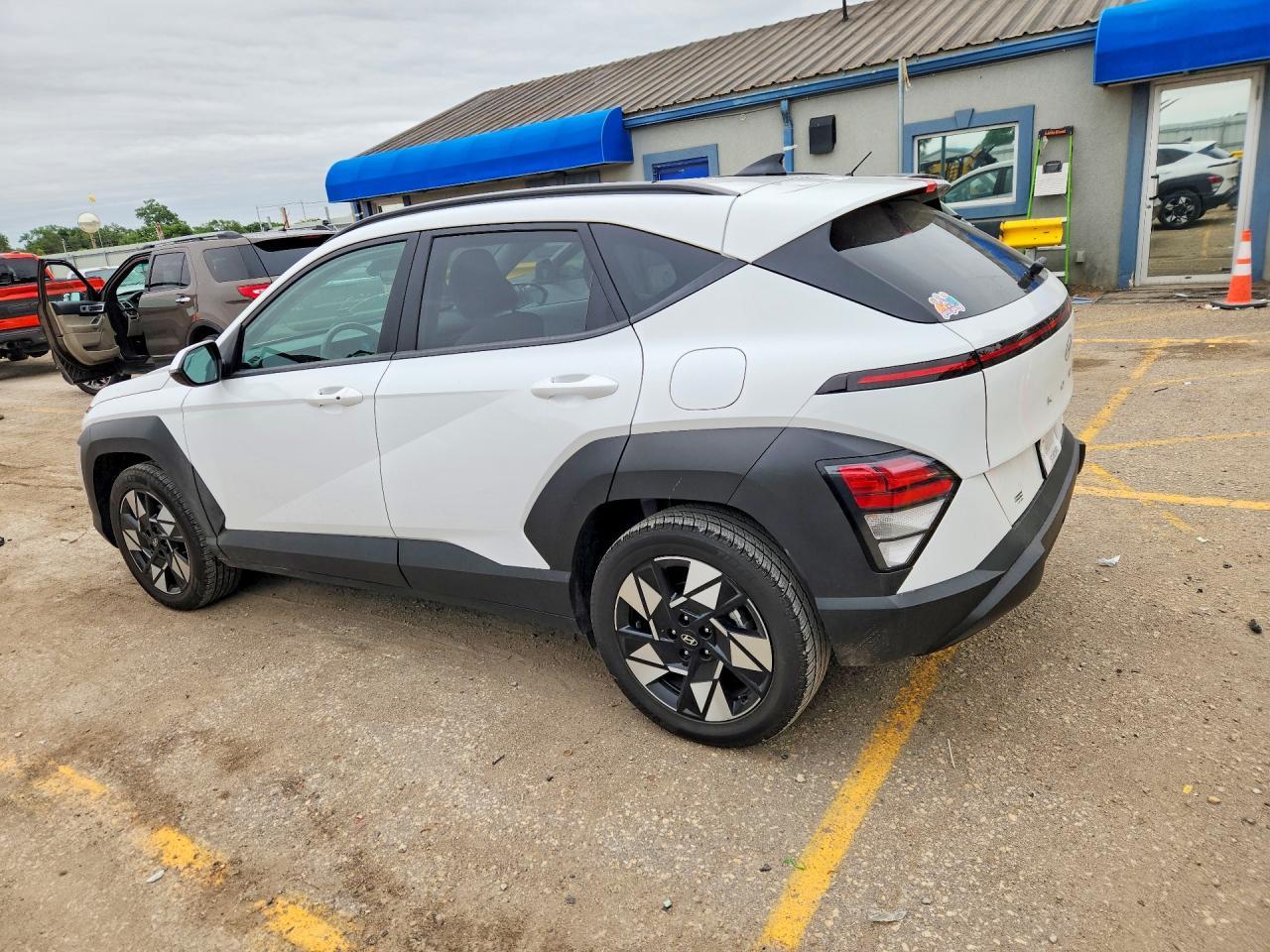 2025 Hyundai Kona - Image 2