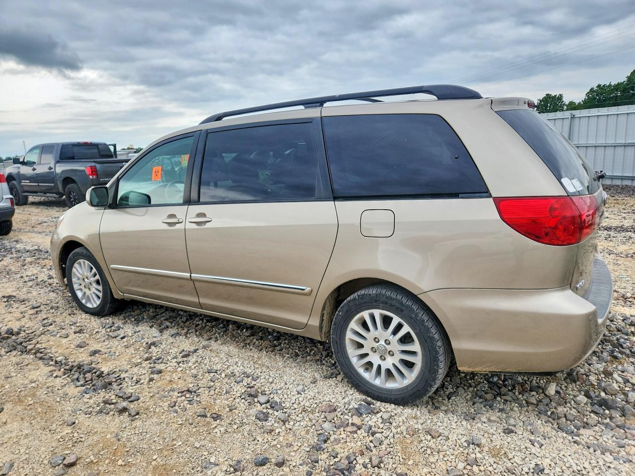 2007 Toyota Sienle/Xle - Фото 2