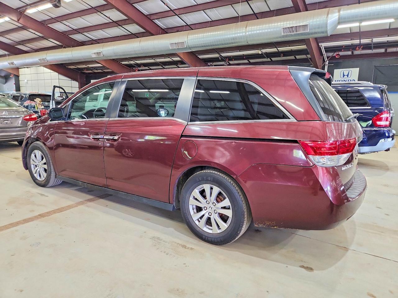 2016 Honda Odyssey Exl - Фото 2