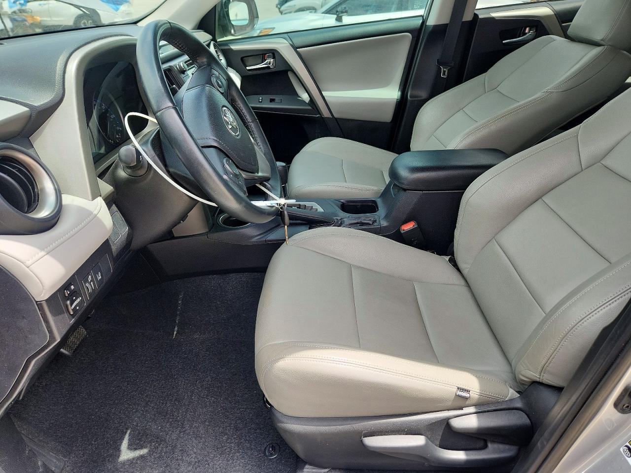 2017 Toyota Rav4 Xle - Image 7