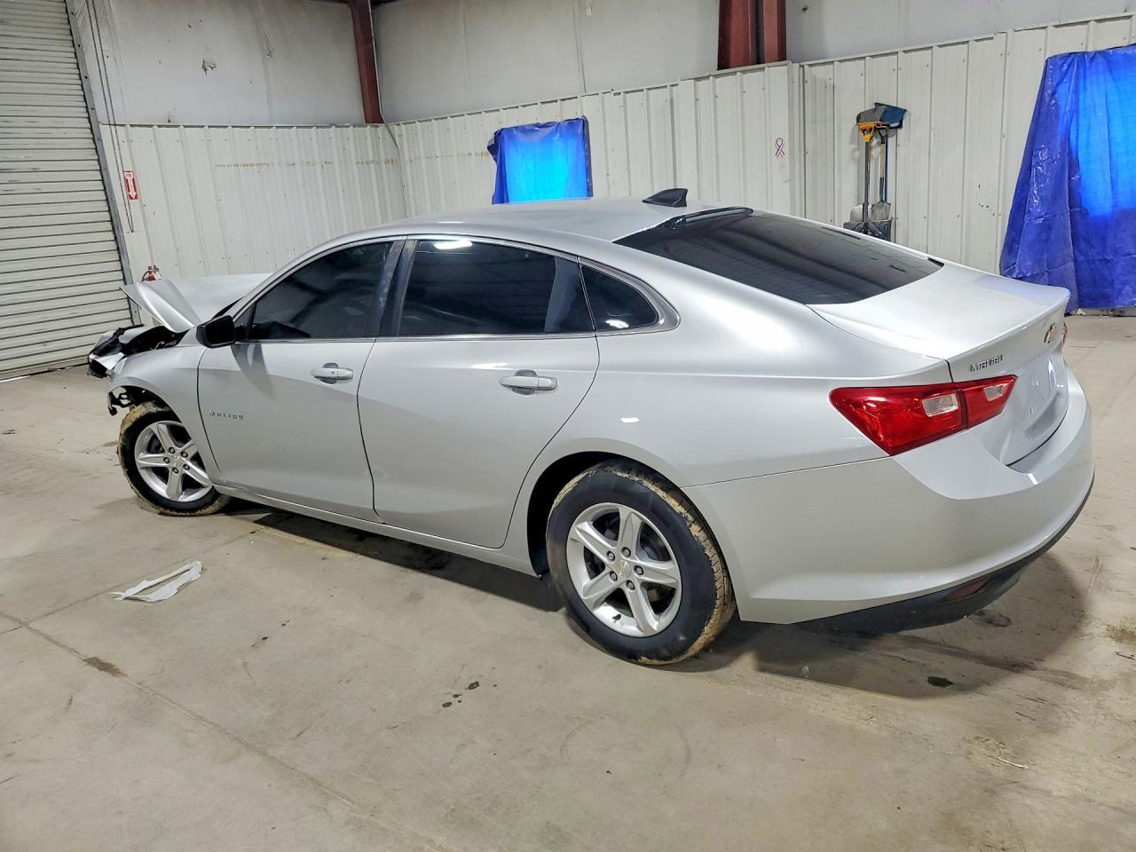 2020 Chevrolet Malibu Ls - Фото 2