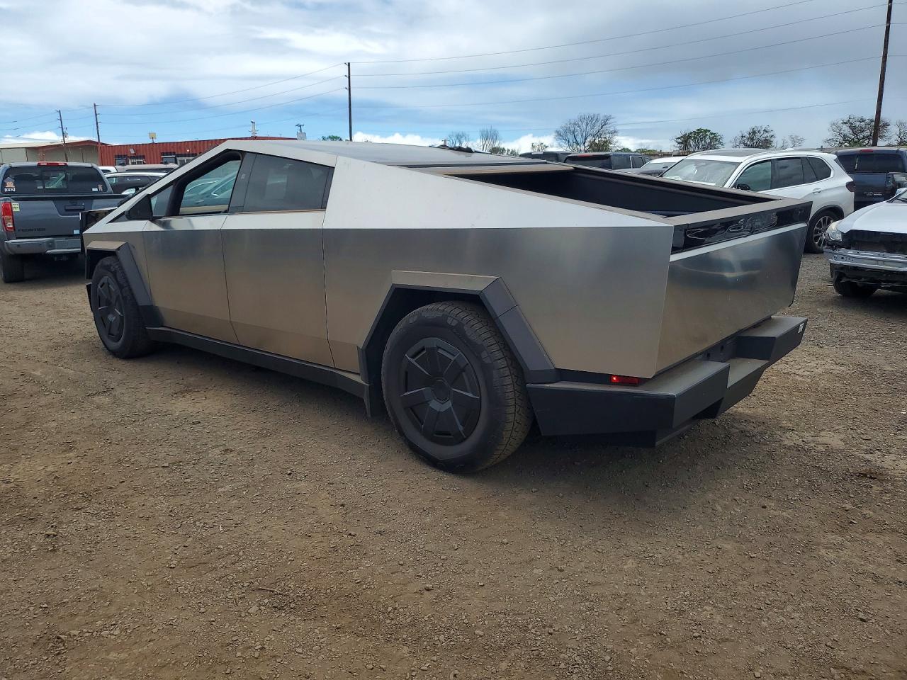 2024 Tesla Cybertruck - Фото 2