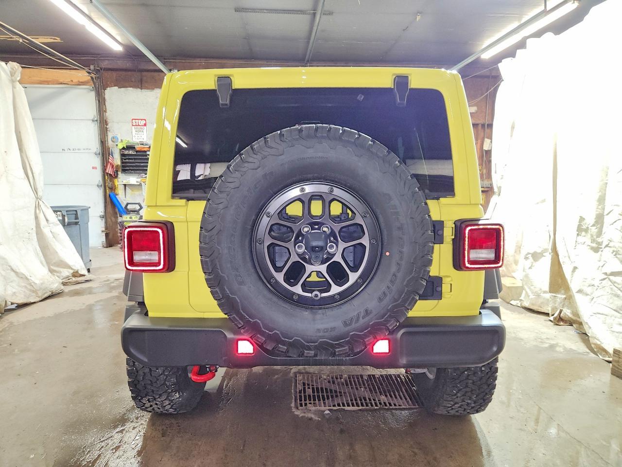 2023 Jeep Wrangler Rubicon - Фото 6