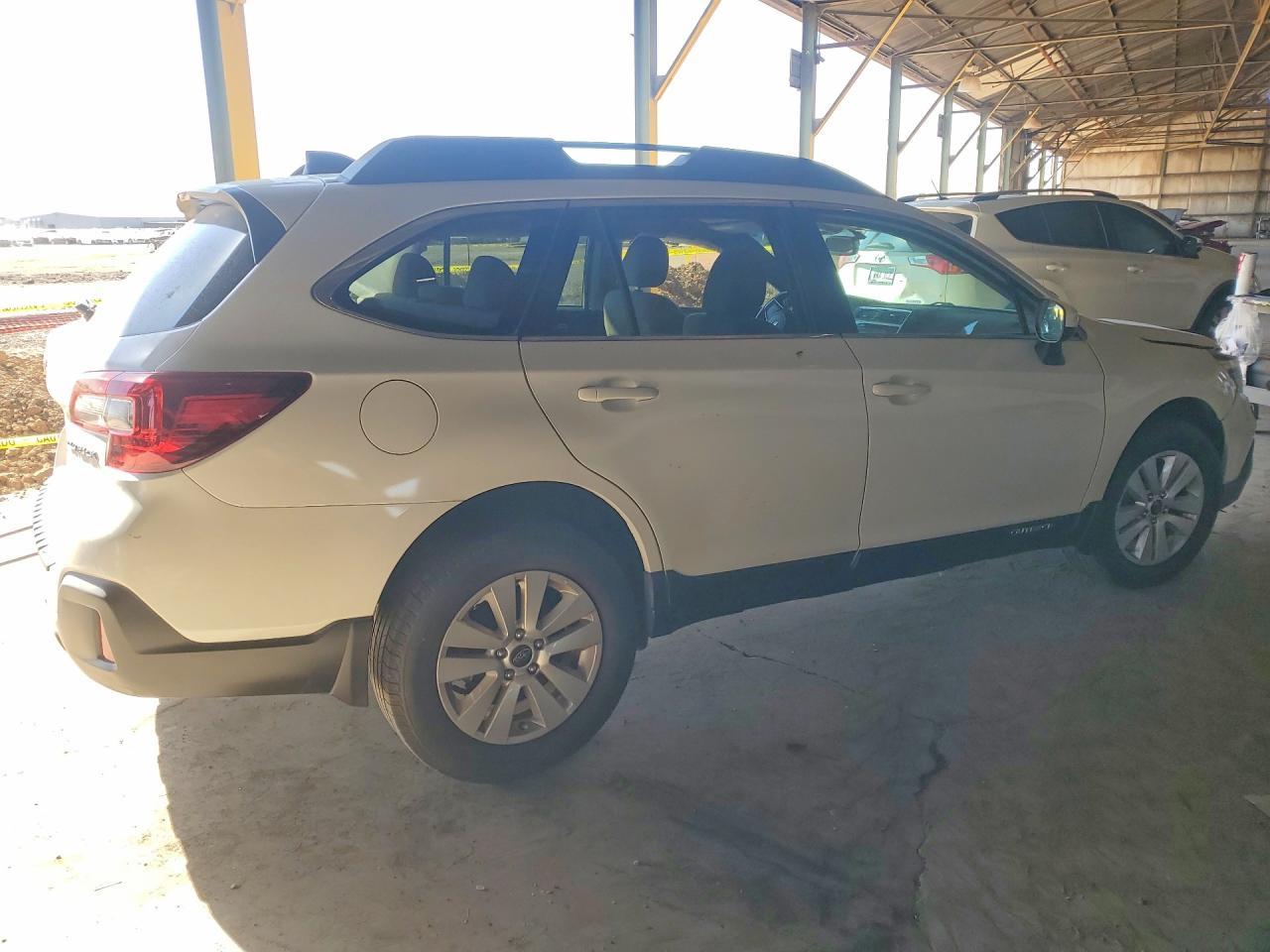 2018 Subaru Outback 2.5I Premium - Фото 3