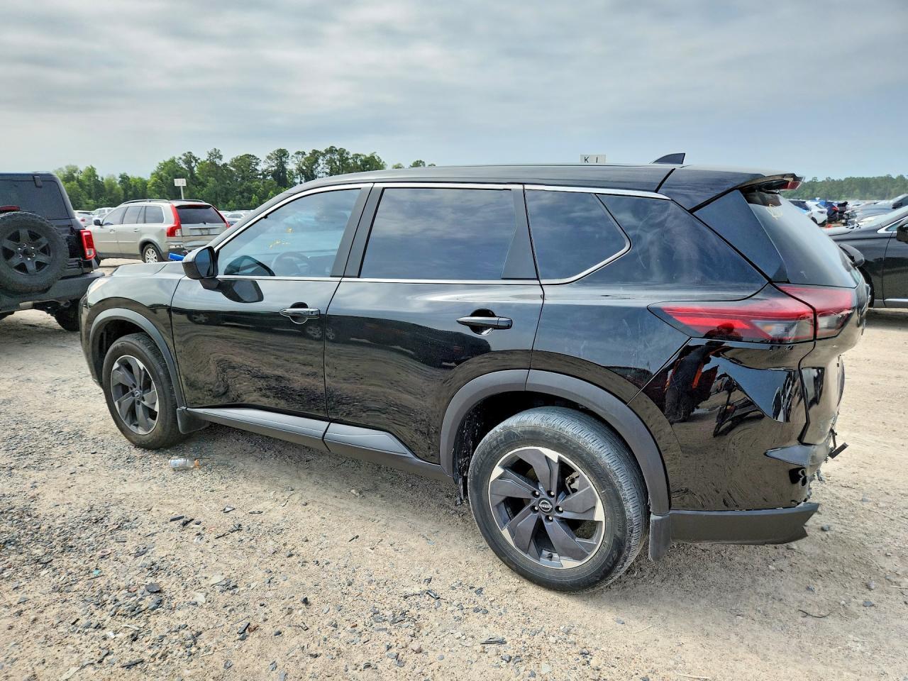 2024 Nissan Rogue Sv - Фото 2