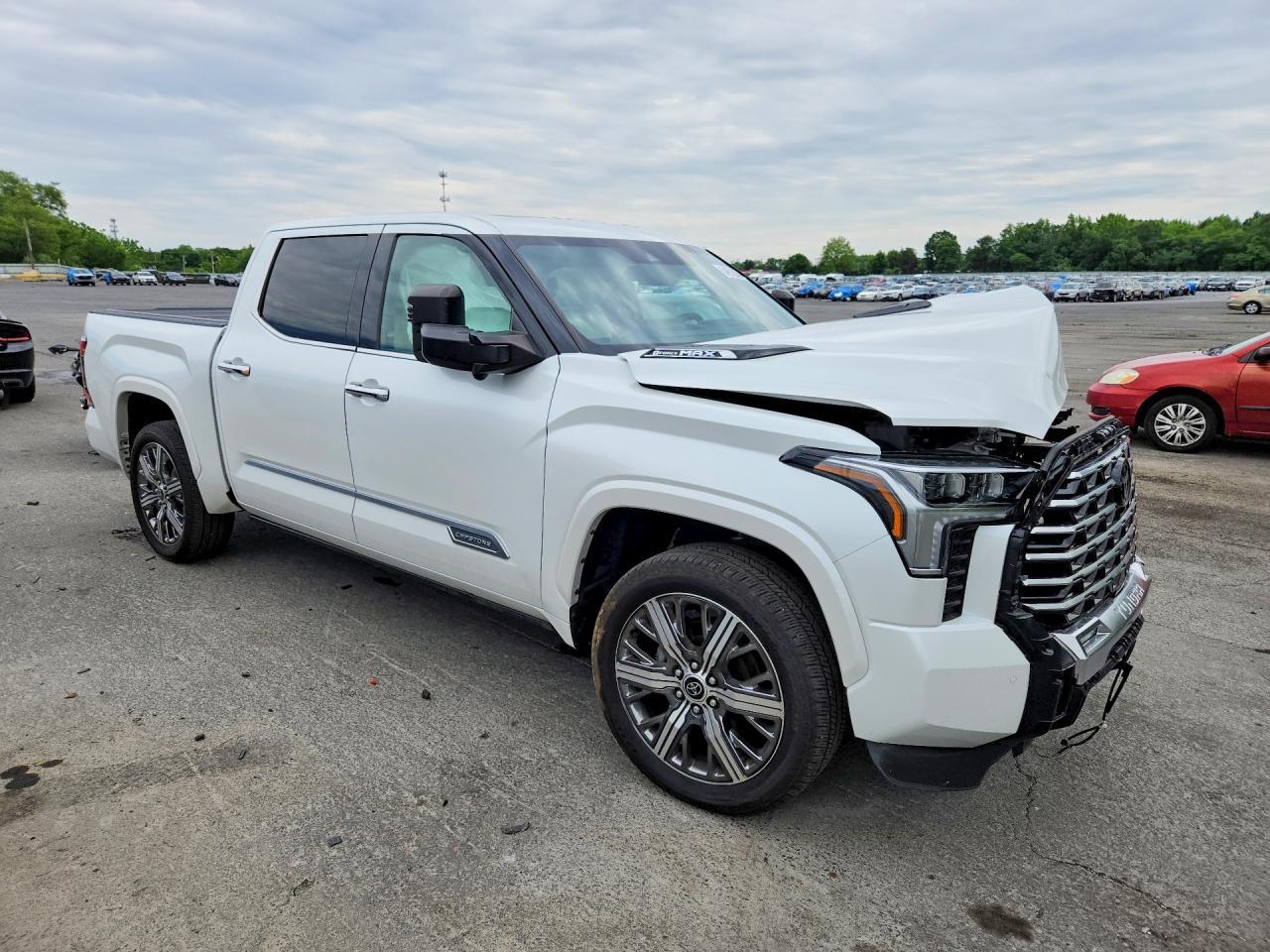 2023 Toyota Tundra Crewmax Capstone - Image 4