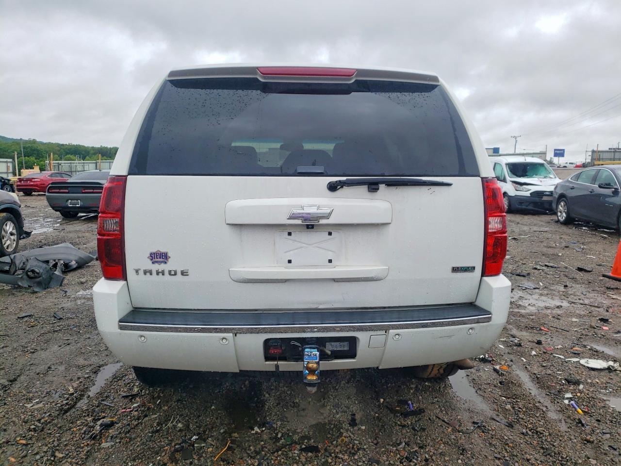 2011 Chevrolet Tahoe K1500 Ltz - Image 6