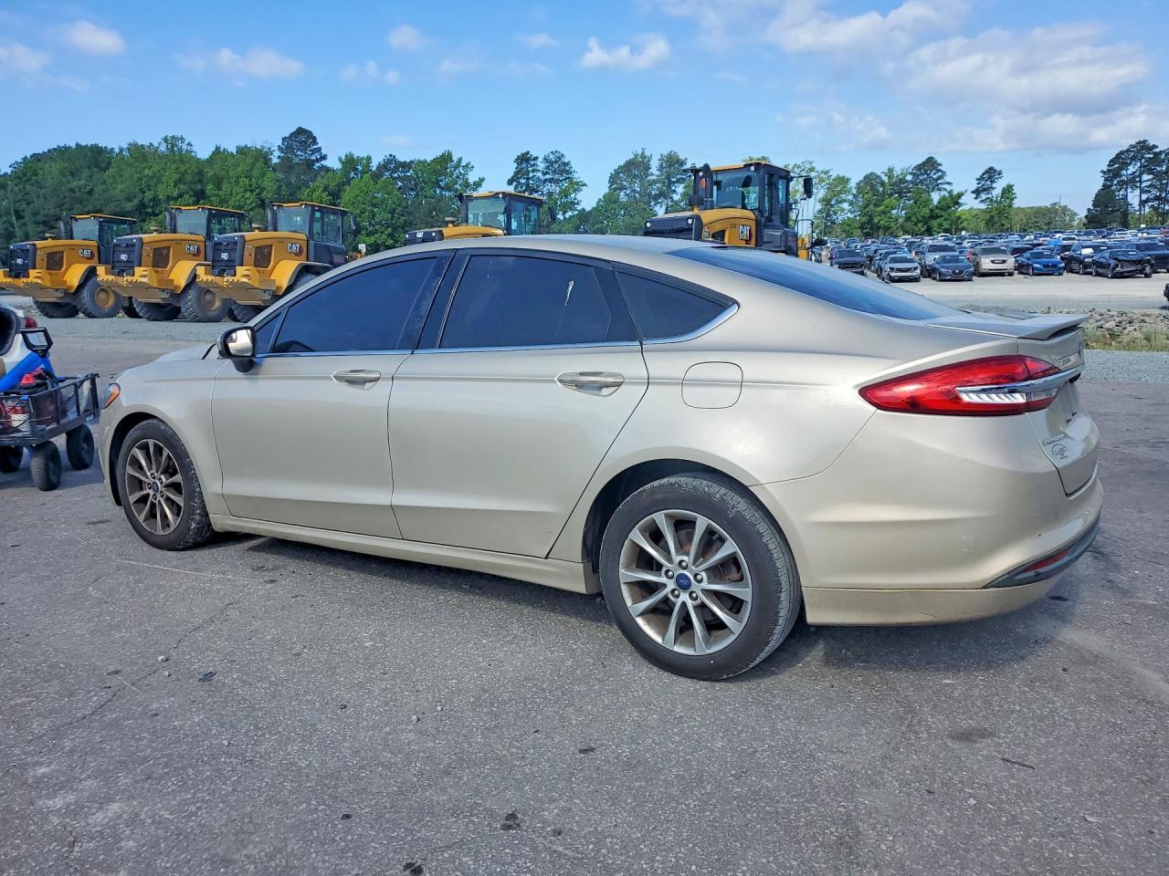 2017 Ford Fusion Se - Фото 2