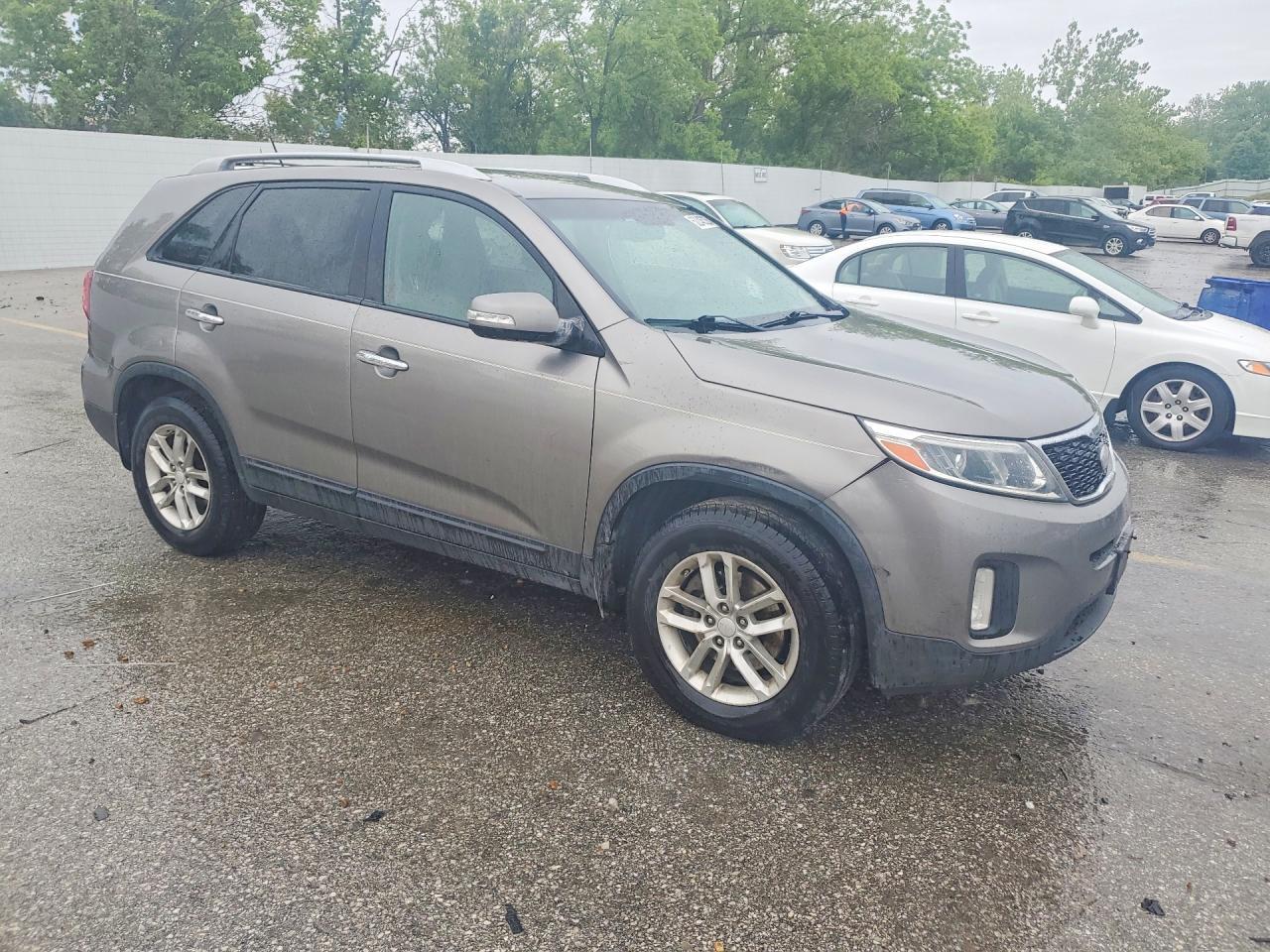 2015 Kia Sorento - Image 4