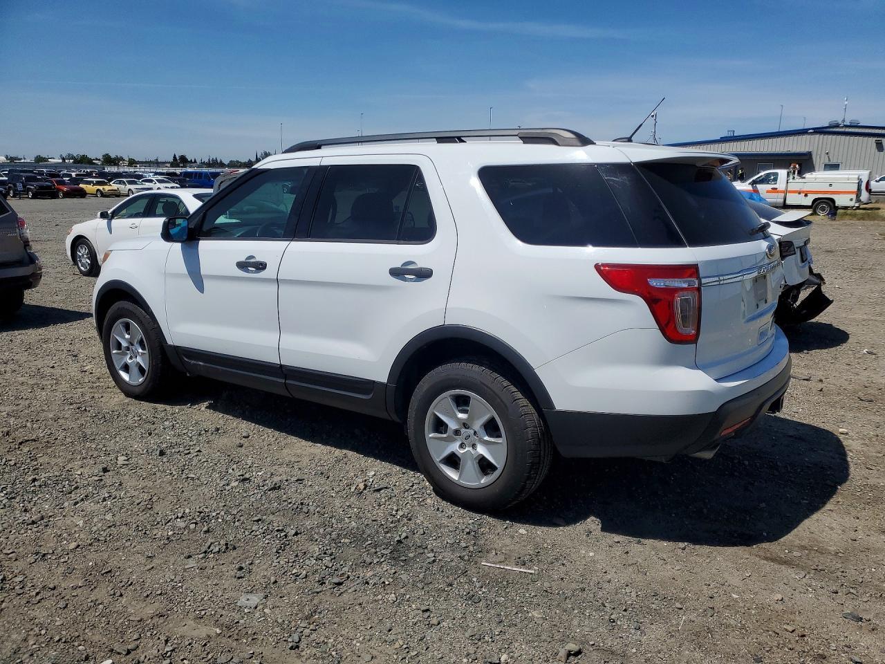 2014 Ford Explorer - Фото 2