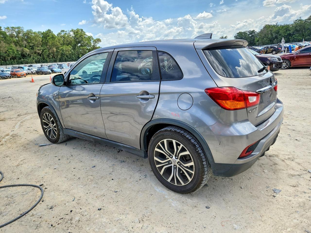 2019 Mitsubishi Outlander Sport Es - Фото 2