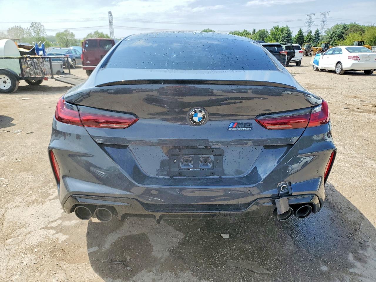 2022 BMW M8 - Фото 6