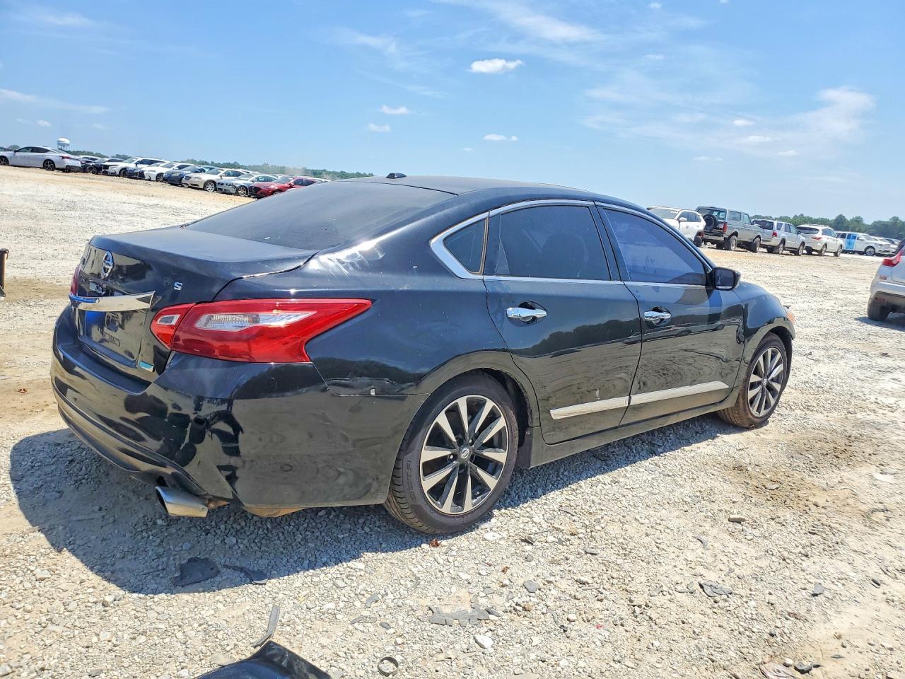2016 Nissan Altima 2.5 Sv - Image 3