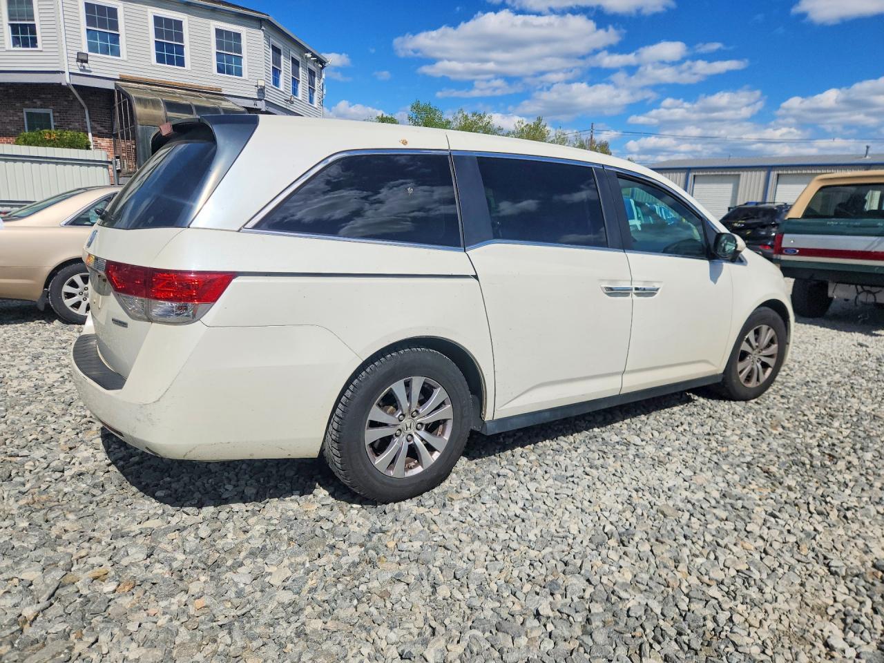 2016 Honda Odyssey Se - Фото 3