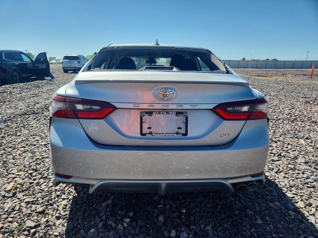 2024 Toyota Camry Se - Фото 6