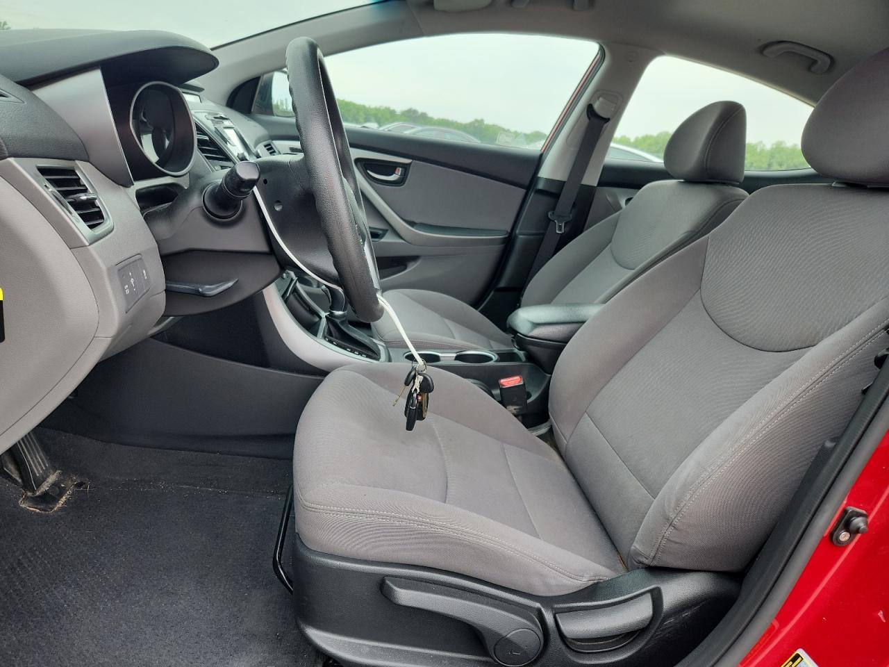 2016 Hyundai Elantra Se - Фото 7