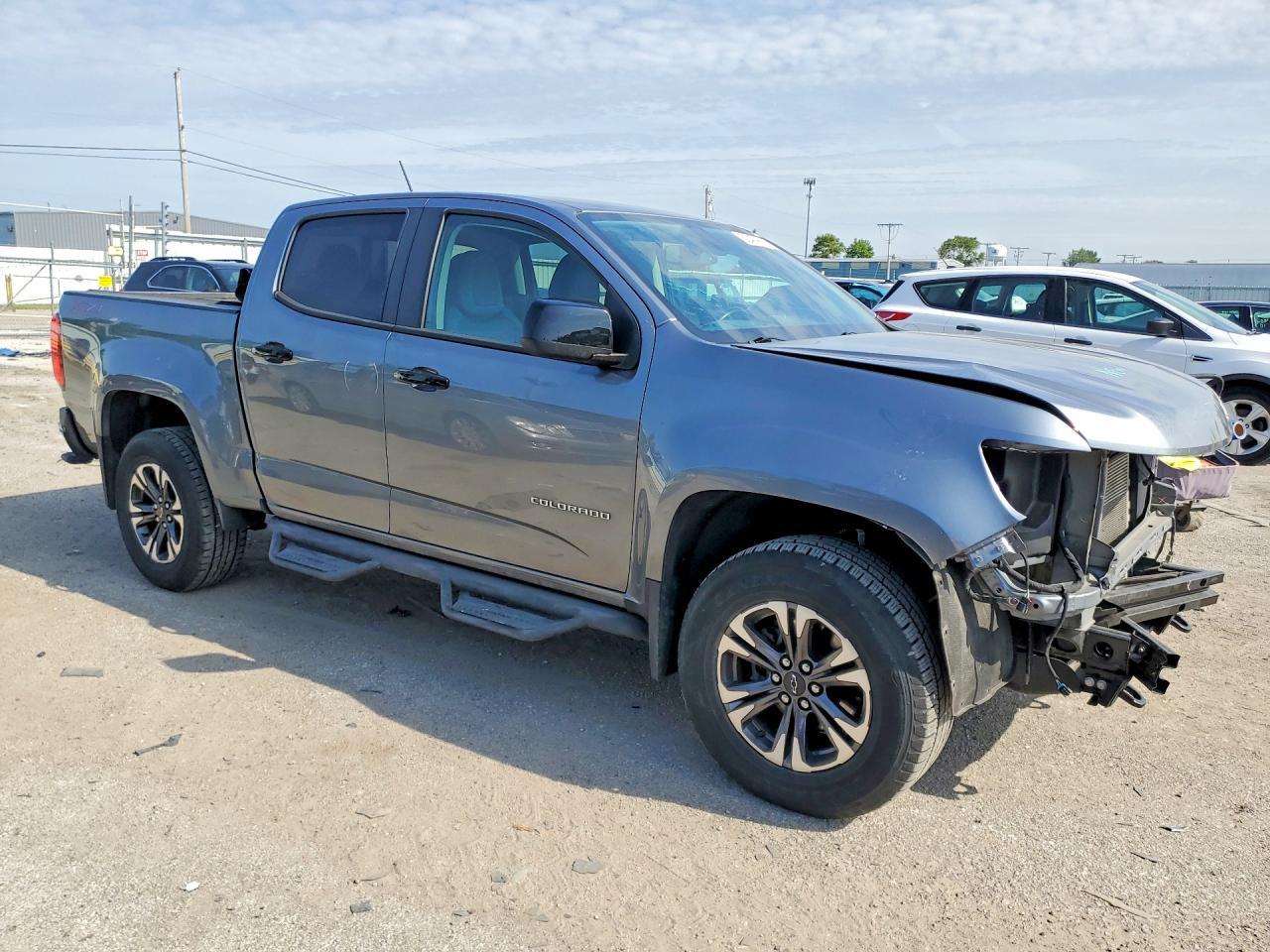 2021 Chevrolet Colorado Z71 - Image 4