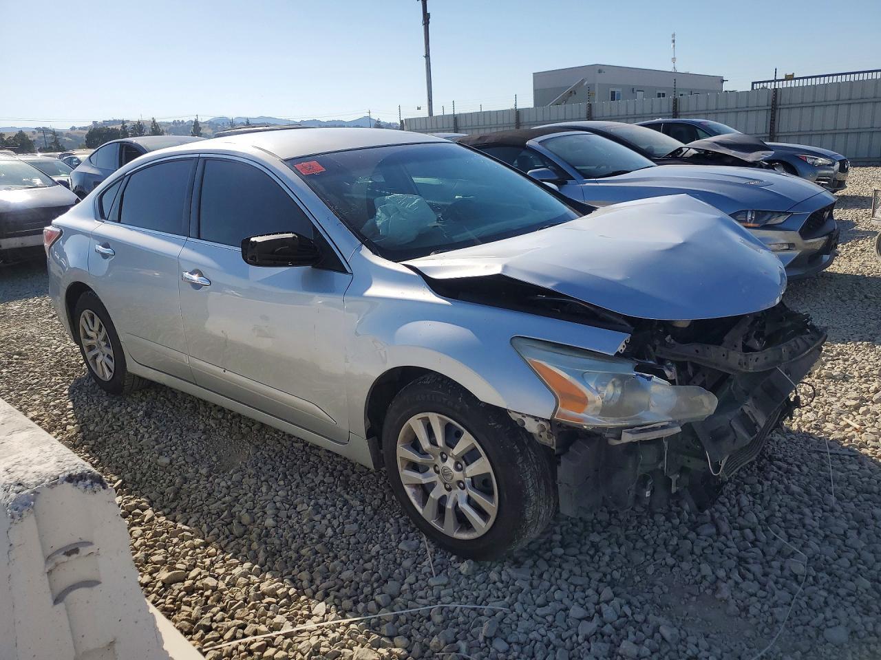 2014 Nissan Altima 2.5 S - Фото 4