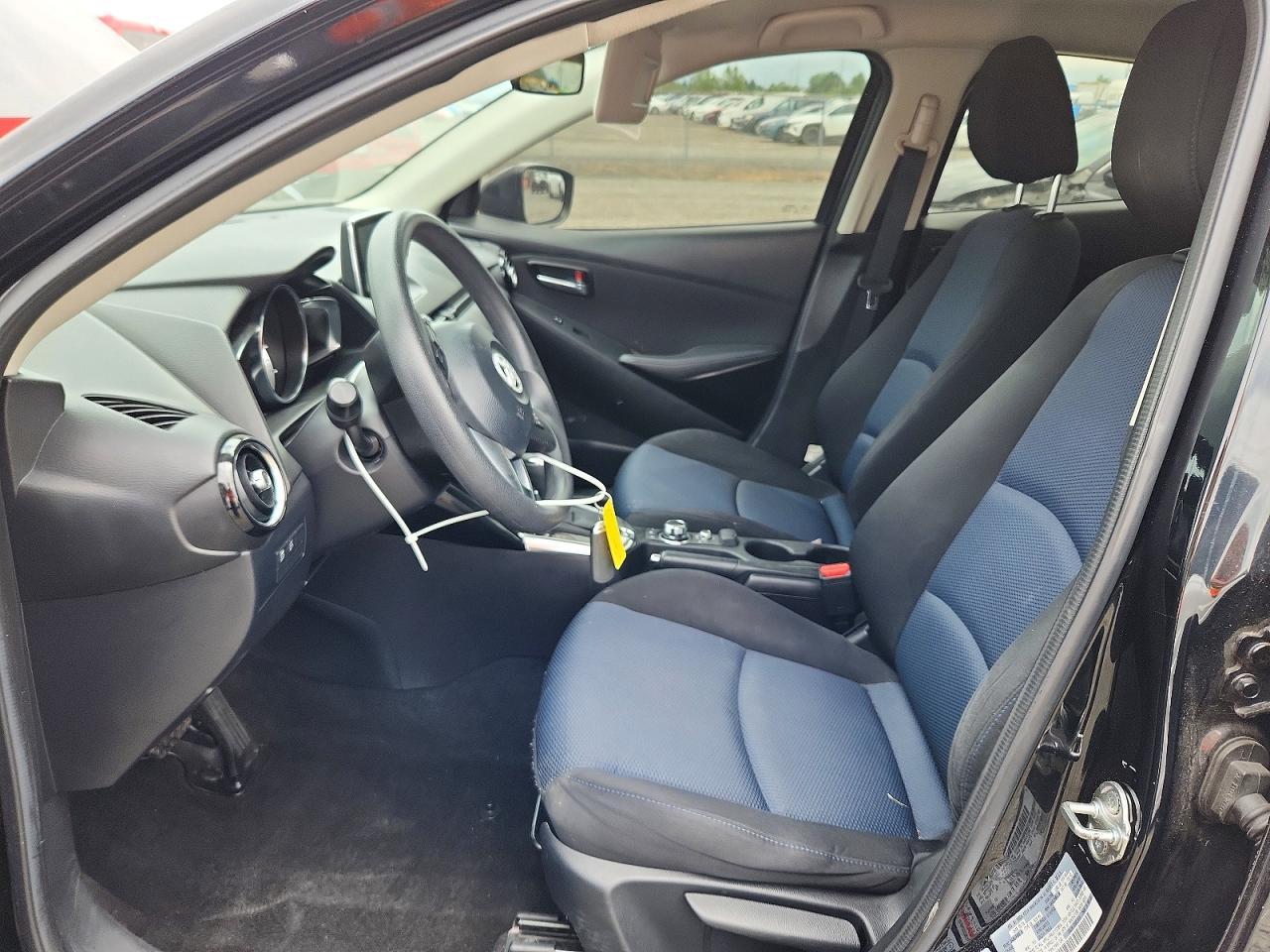 2017 Toyota Yaris Ia Base - Фото 7